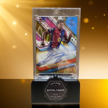 2024/25 Topps Finest UCC Lamine Yamal Gold Refractor Autograph 22/50