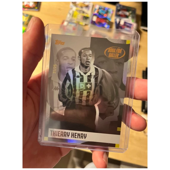 Royal Cards Mystery Pack – Garantált aláirt, mezdarabos vagy számozott kártya
