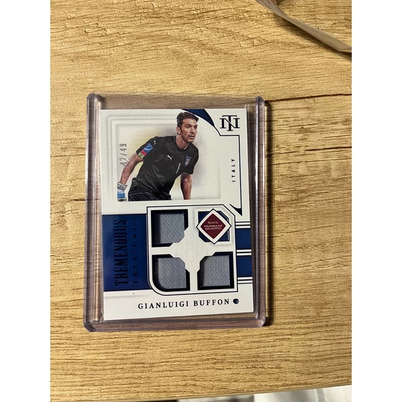 Royal Cards Mystery Pack – Garantált aláirt, mezdarabos vagy számozott kártya